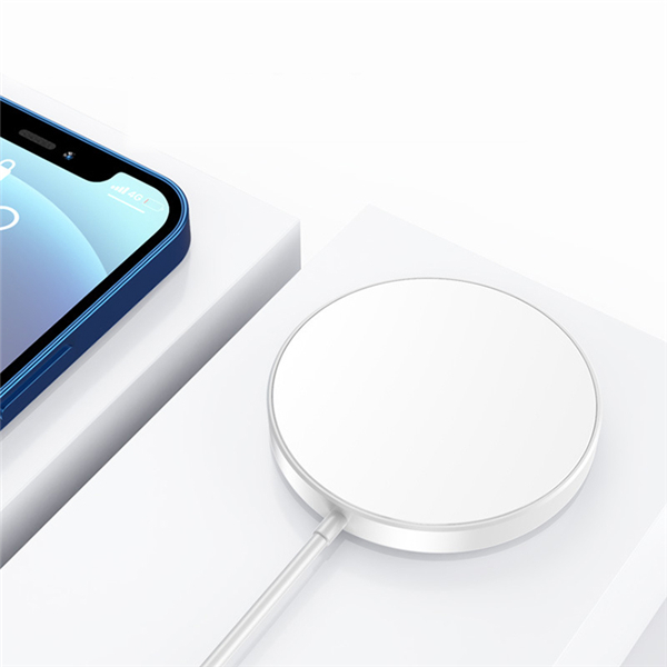 SIYOUNI Promotional Gift Magnetic Wireless Charger Pad Special for iPhone 12 Series